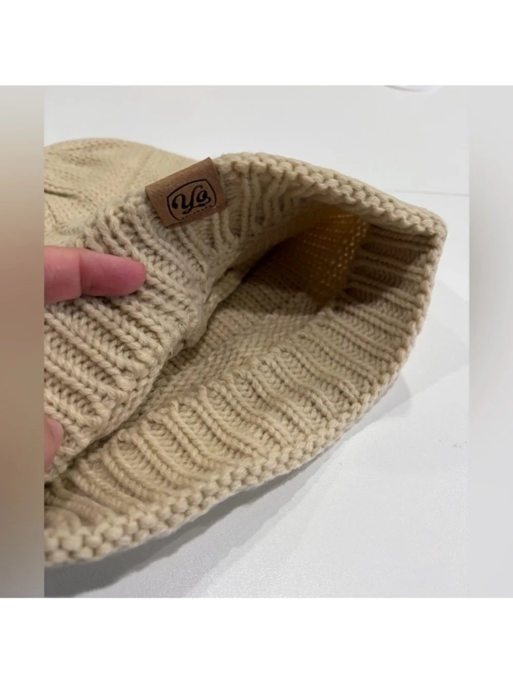 Yo Colorado Women's Drift Slouch Beanie Hat NWT Birchwood Cream Winter Ski Snow